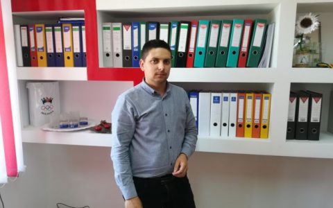 Alin Buliga Din Judeţul Botosani A Reusit Să Atragă In Numai Doi